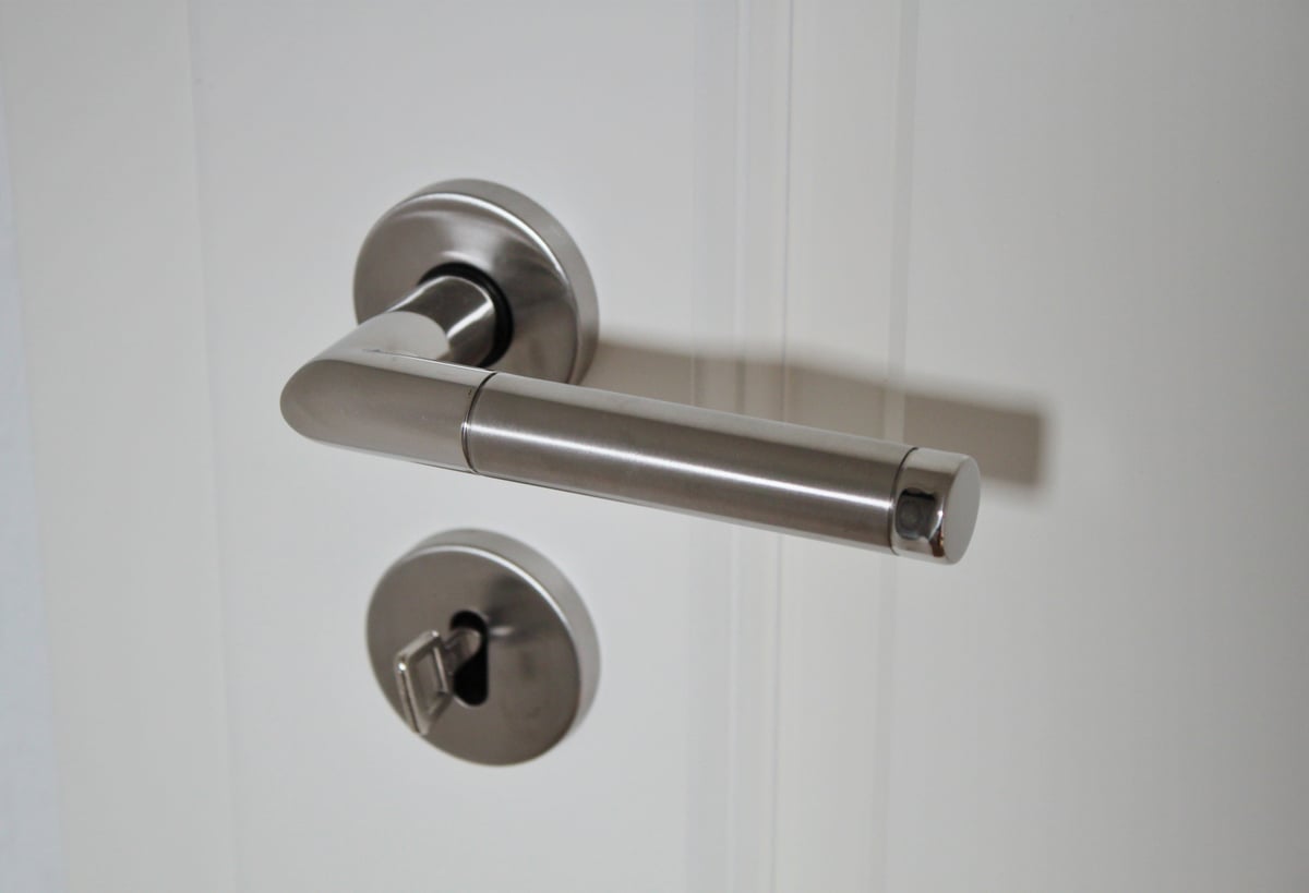 door-handle-625942